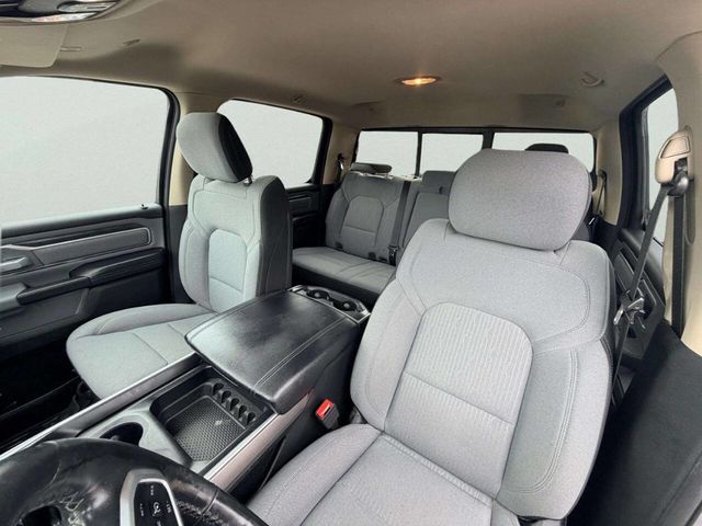 2019 Ram 1500 Big Horn 4x4 Crew Cab 5'7" Box - 23012255 - 16