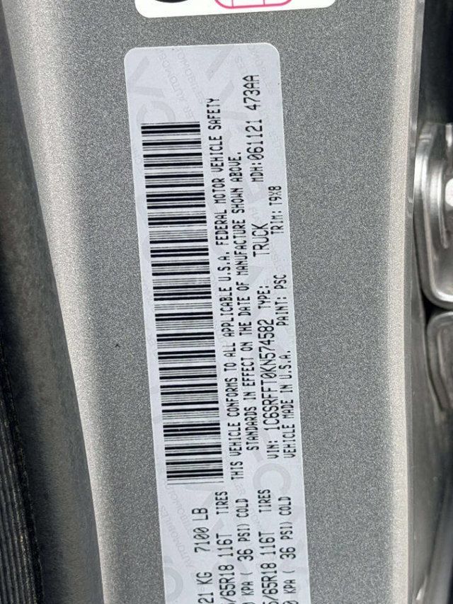 2019 Ram 1500 Big Horn 4x4 Crew Cab 5'7" Box - 23012255 - 17