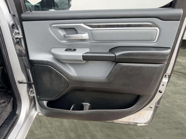 2019 Ram 1500 Big Horn 4x4 Crew Cab 5'7" Box - 23012255 - 26