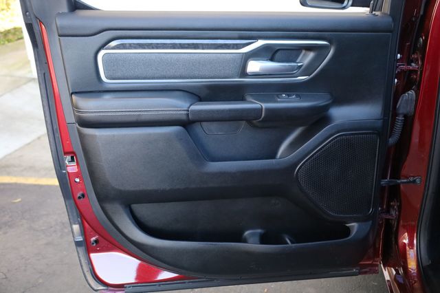 2019 Ram 1500 Big Horn 4x4 Crew Cab 5'7" Box - 22958250 - 15