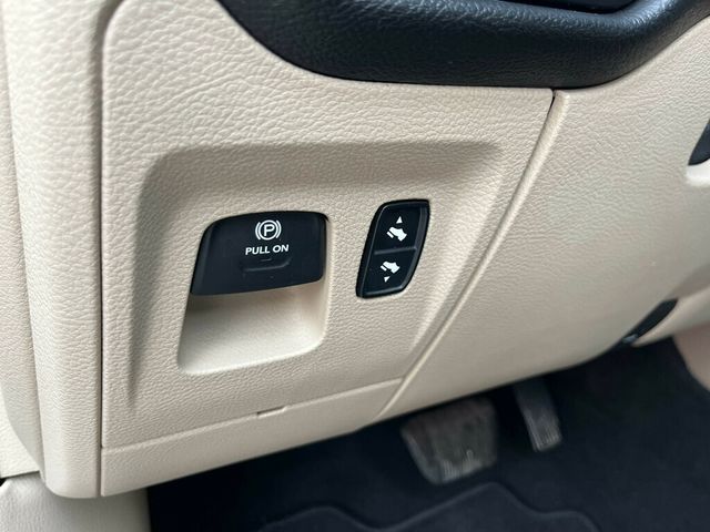 2019 Ram 1500 Big Horn 4x4 Crew Cab 5'7" Box - 23004073 - 17