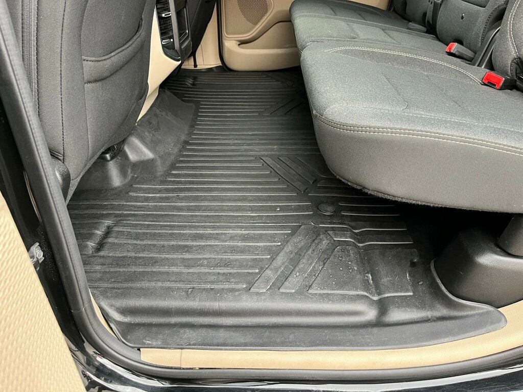 2019 Ram 1500 Big Horn 4x4 Crew Cab 5'7" Box - 23004073 - 29