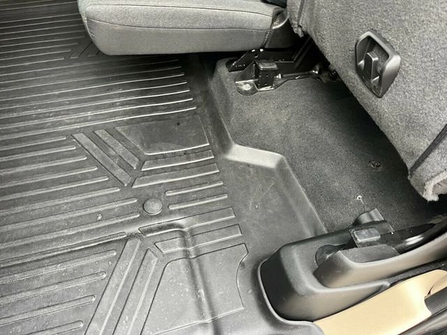 2019 Ram 1500 Big Horn 4x4 Crew Cab 5'7" Box - 23004073 - 30