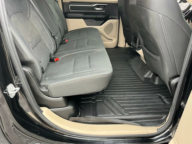 2019 Ram 1500 Big Horn 4x4 Crew Cab 5'7" Box - 23004073 - 41