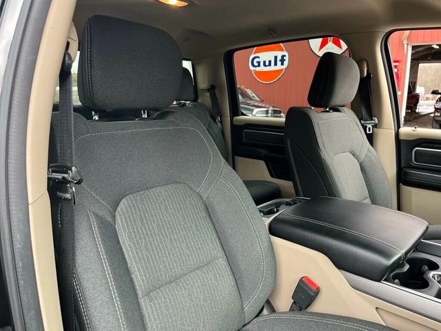 2019 Ram 1500 Big Horn 4x4 Crew Cab 5'7" Box - 23004073 - 45