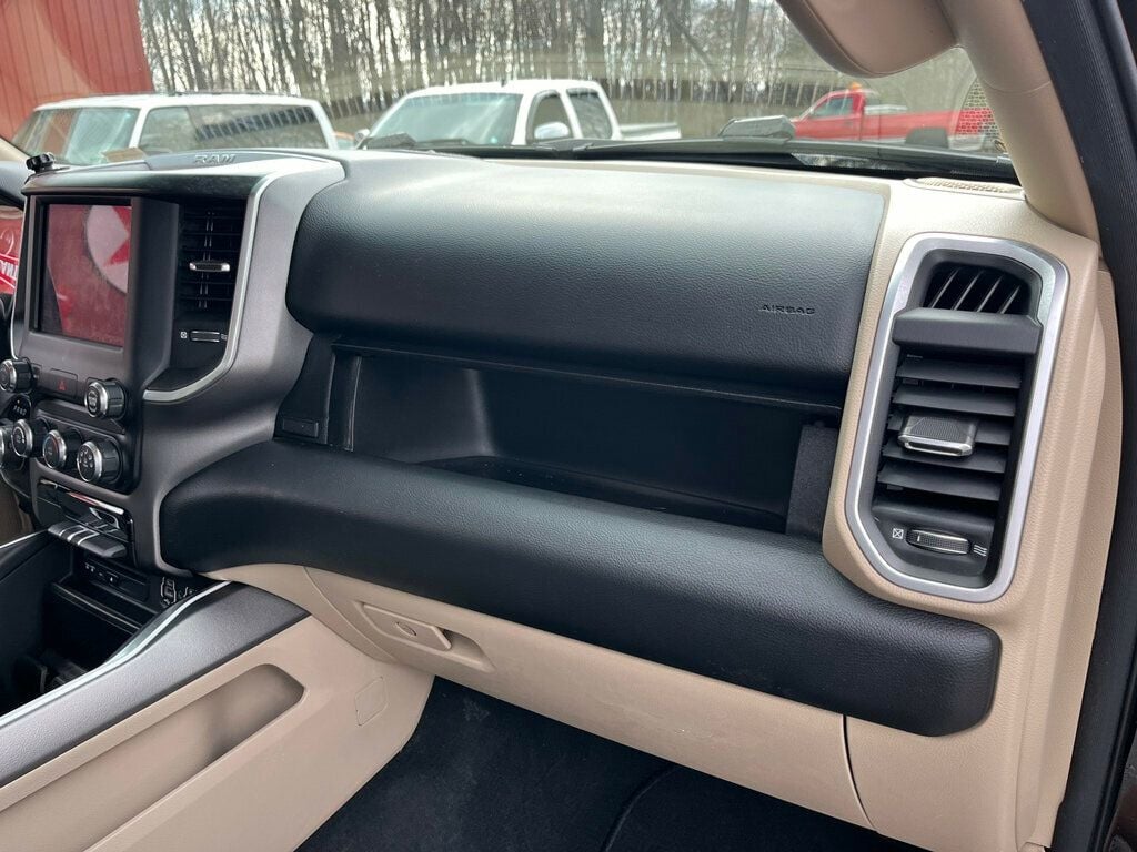 2019 Ram 1500 Big Horn 4x4 Crew Cab 5'7" Box - 23004073 - 46