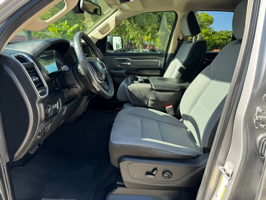 2019 Ram 1500 Big Horn 4x4 Crew Cab 6'4" Box - 22937596 - 12