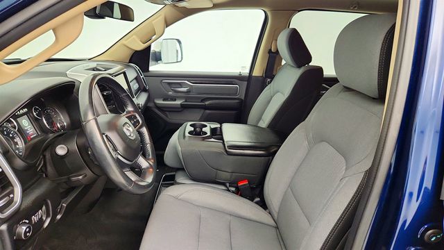 2019 Ram 1500 Big Horn 4x4 Crew Cab 6'4" Box - 23038384 - 19