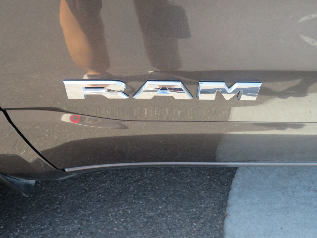 2019 Ram 1500 BIGHORN CREWCAB 4X4 HEMI EXTRA CLEAN  - 22920559 - 13