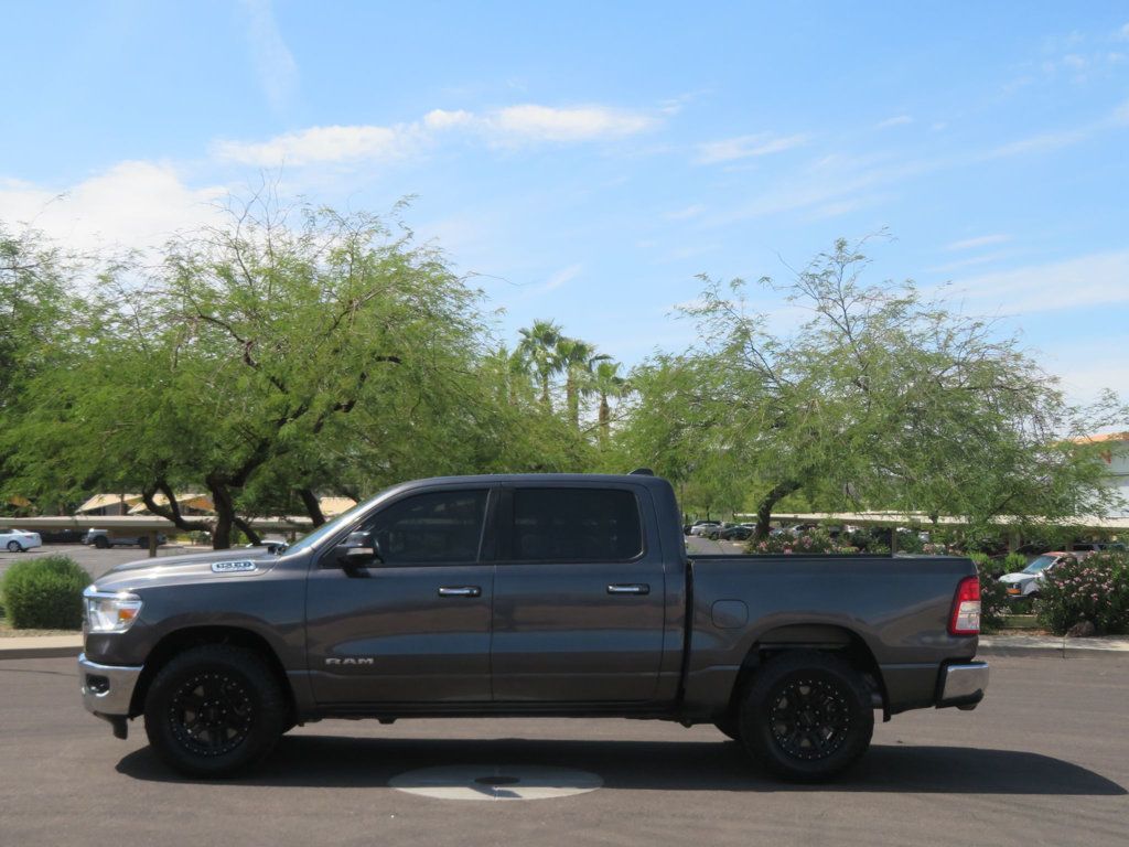 2019 Ram 1500 BIGHORN CREWCAB 4X4 HEMI EXTRA CLEAN  - 22920559 - 1