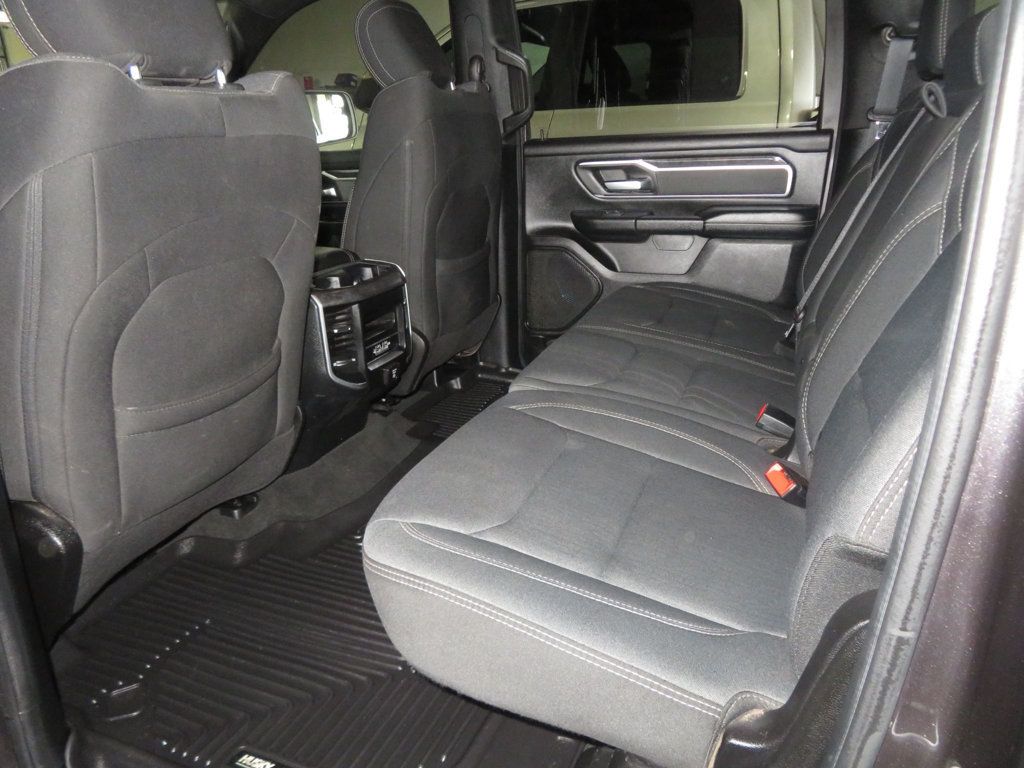 2019 Ram 1500 BIGHORN CREWCAB 4X4 HEMI EXTRA CLEAN  - 22920559 - 24