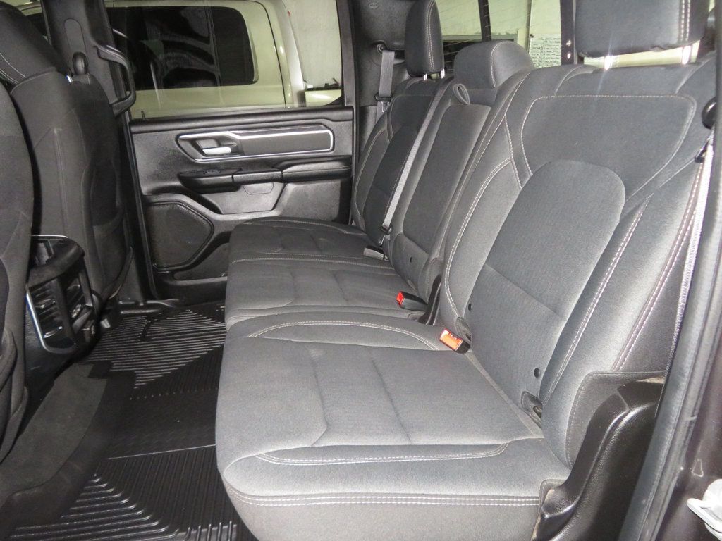 2019 Ram 1500 BIGHORN CREWCAB 4X4 HEMI EXTRA CLEAN  - 22920559 - 26