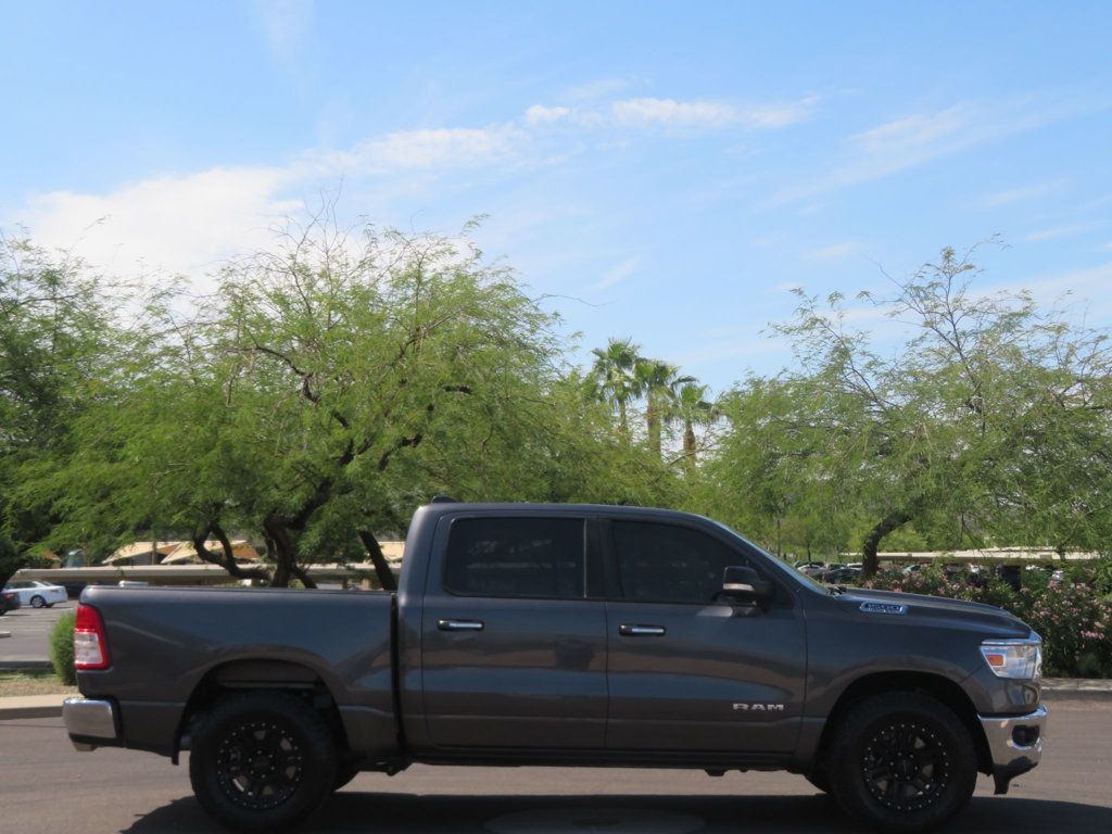 2019 Ram 1500 BIGHORN CREWCAB 4X4 HEMI EXTRA CLEAN  - 22920559 - 2