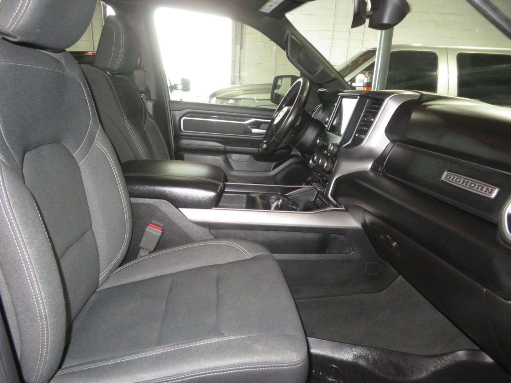 2019 Ram 1500 BIGHORN CREWCAB 4X4 HEMI EXTRA CLEAN  - 22920559 - 33