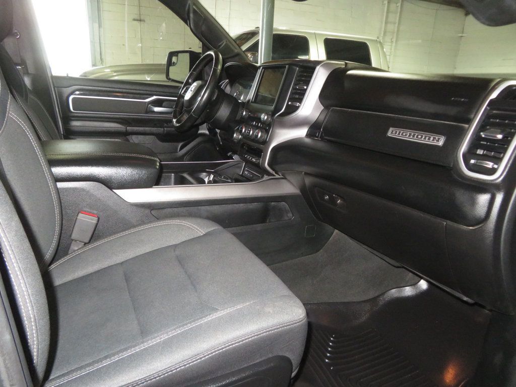 2019 Ram 1500 BIGHORN CREWCAB 4X4 HEMI EXTRA CLEAN  - 22920559 - 34