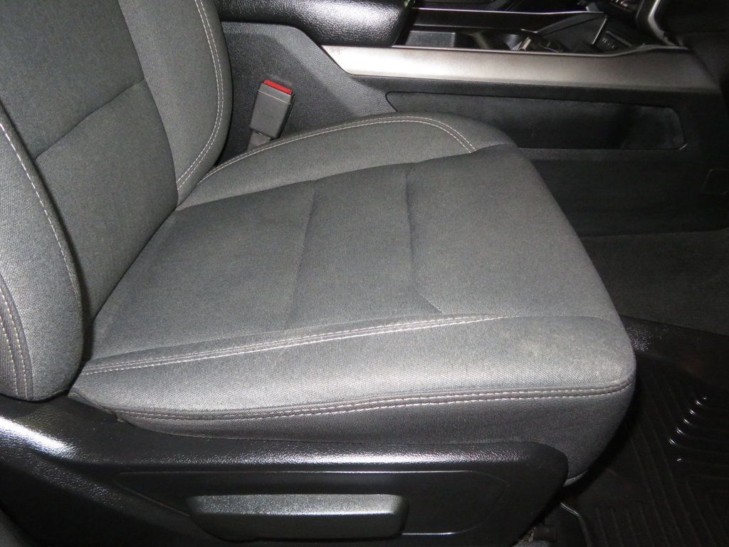 2019 Ram 1500 BIGHORN CREWCAB 4X4 HEMI EXTRA CLEAN  - 22920559 - 35