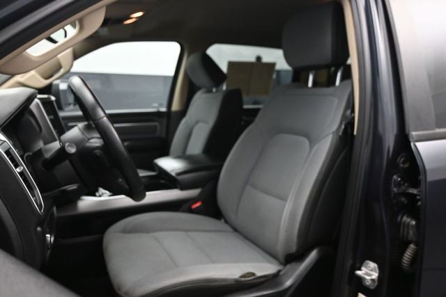2019 Ram 1500 Big Horn/Lone Star 4x2 Crew Cab 5'7" Box - 23062527 - 4