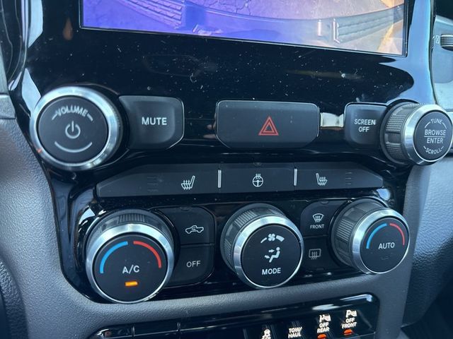 2019 Ram 1500 Big Horn/Lone Star 4x4 Crew Cab 5'7" Box - 23031651 - 11