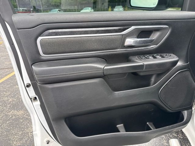 2019 Ram 1500 Big Horn/Lone Star 4x4 Crew Cab 5'7" Box - 23058486 - 10