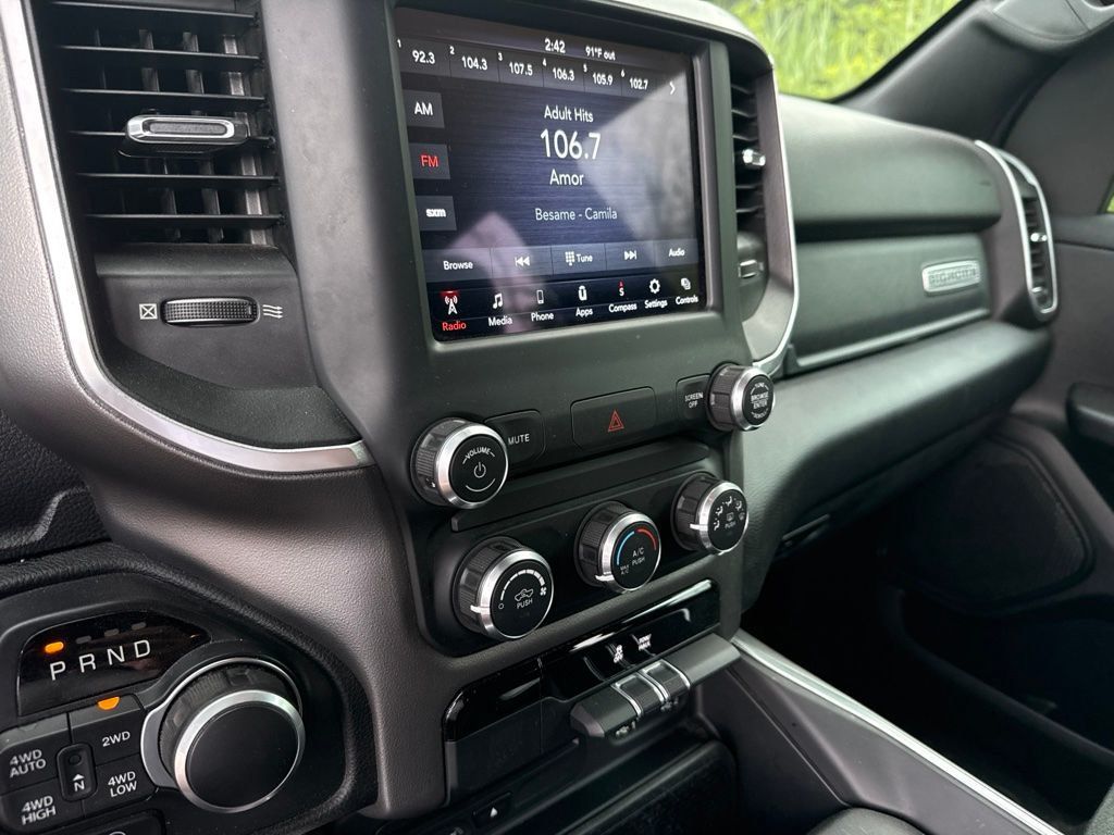 2019 Ram 1500 Big Horn/Lone Star 4x4 Crew Cab 5'7" Box - 23058486 - 16