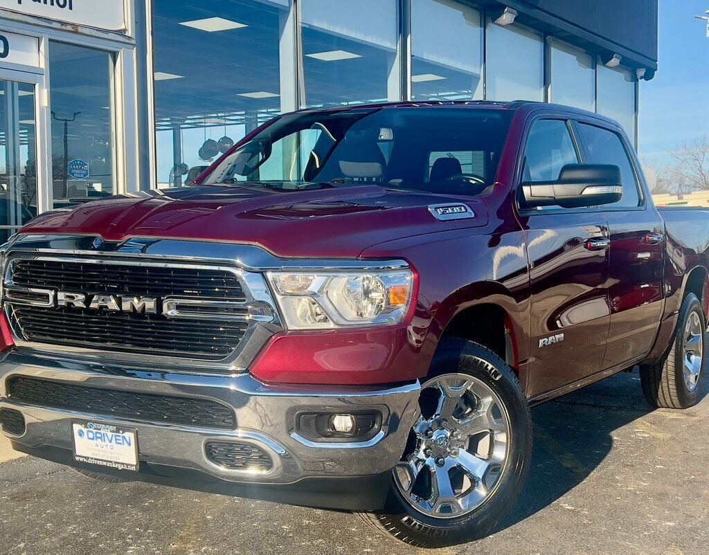 2019 Ram 1500 Big Horn/Lone Star 4x4 Crew Cab 5'7" Box - 22637569 - 0