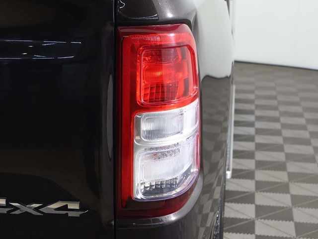 2019 Ram 1500 Big Horn/Lone Star 4x4 Crew Cab 5'7" Box - 22962043 - 11