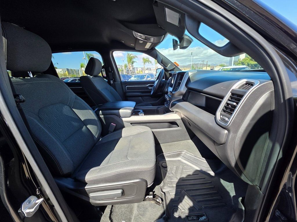 2019 Ram 1500 Big Horn/Lone Star 4x4 Crew Cab 5'7" Box - 22926863 - 9