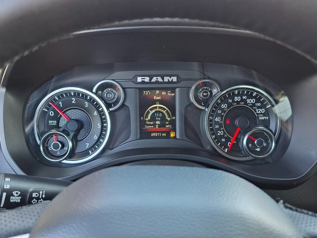 2019 Ram 1500 Big Horn/Lone Star 4x4 Crew Cab 5'7" Box - 22926863 - 21