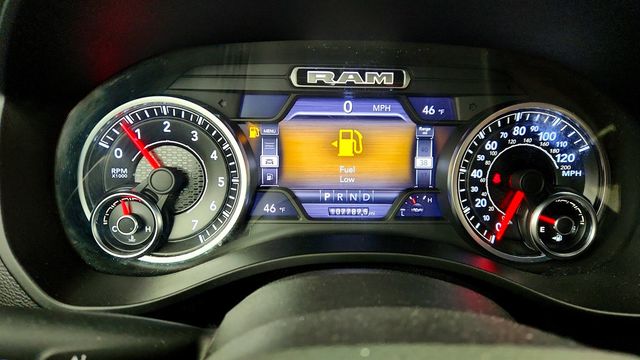 2019 Ram 1500 Big Horn/Lone Star 4x4 Crew Cab 5'7" Box - 22965352 - 13