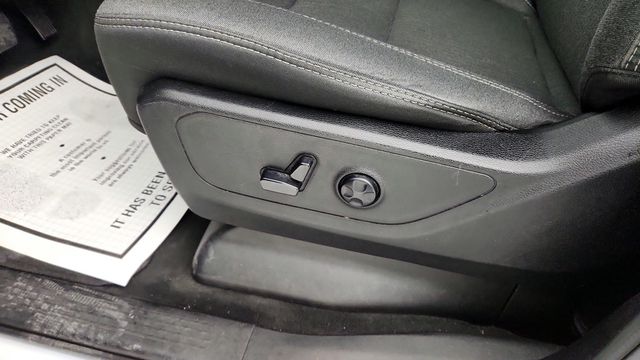 2019 Ram 1500 Big Horn/Lone Star 4x4 Crew Cab 6'4" Box - 22940974 - 10