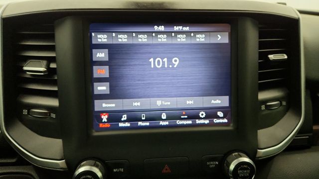 2019 Ram 1500 Big Horn/Lone Star 4x4 Crew Cab 6'4" Box - 22940974 - 16