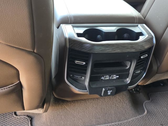 2019 Ram 1500 Laramie - 23030880 - 10