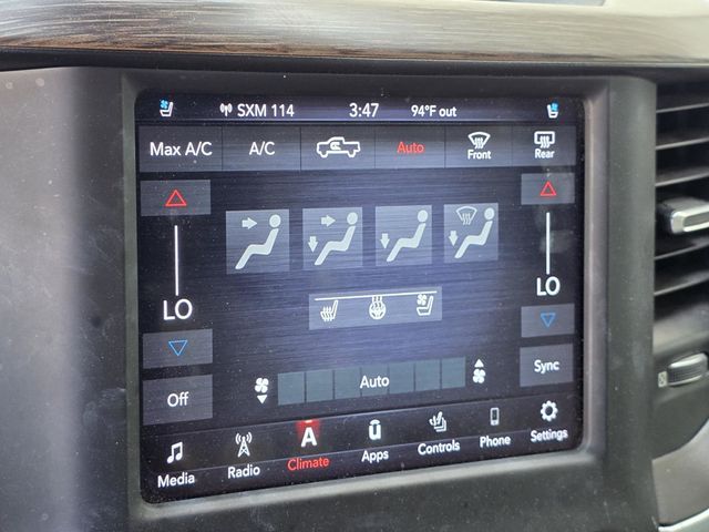 2019 Ram 1500 Laramie - 23030880 - 14