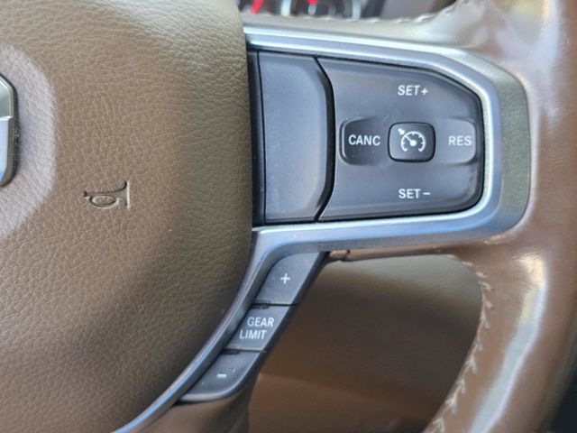 2019 Ram 1500 Laramie - 23030880 - 24