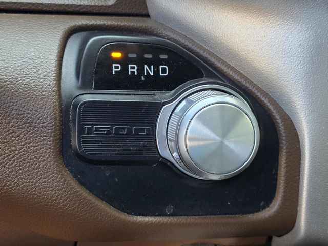 2019 Ram 1500 Laramie - 23030880 - 25
