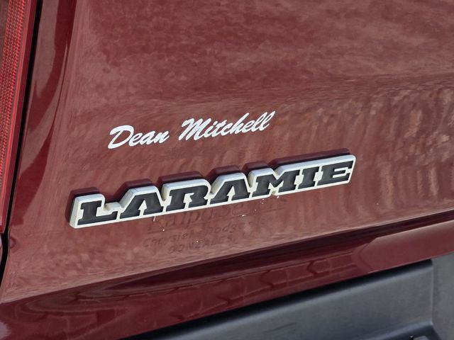2019 Ram 1500 Laramie - 23030880 - 31