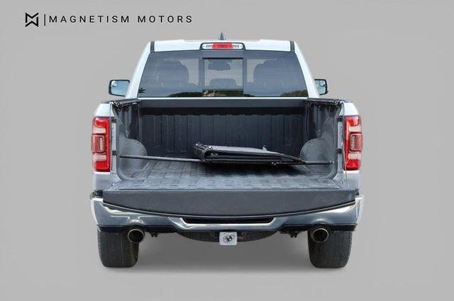 2019 Ram 1500 Laramie - 23052457 - 9