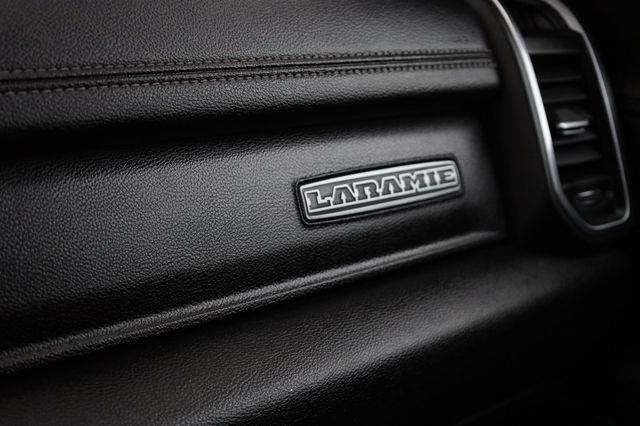 2019 Ram 1500 Laramie - 23052457 - 32