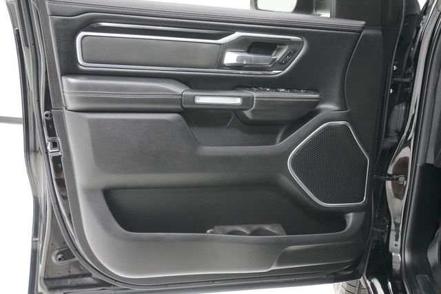 2019 Ram 1500 Laramie 4x2 Crew Cab 5'7" Box - 23001699 - 14