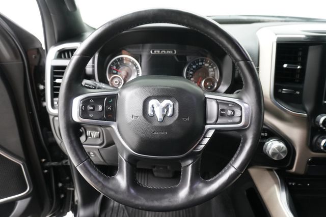 2019 Ram 1500 Laramie 4x2 Crew Cab 5'7" Box - 23001699 - 17