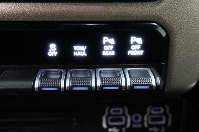 2019 Ram 1500 Laramie 4x2 Crew Cab 5'7" Box - 23001699 - 21