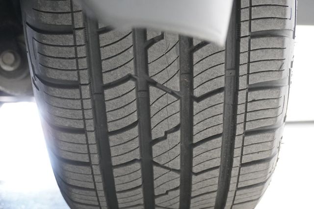 2019 Ram 1500 Laramie 4x2 Crew Cab 5'7" Box - 23001699 - 29