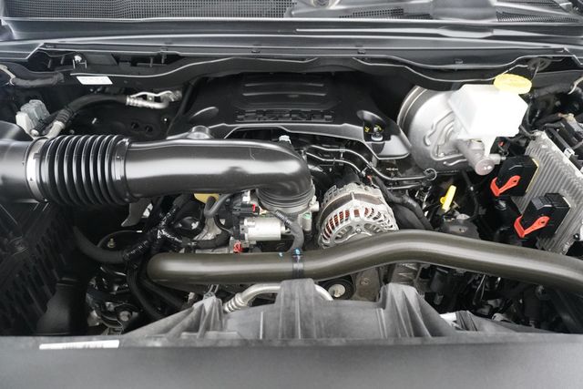 2019 Ram 1500 Laramie 4x2 Crew Cab 5'7" Box - 23001699 - 30