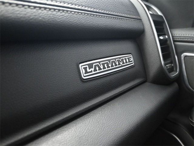 2019 Ram 1500 Laramie 4x2 Crew Cab 5'7" Box - 22942230 - 11