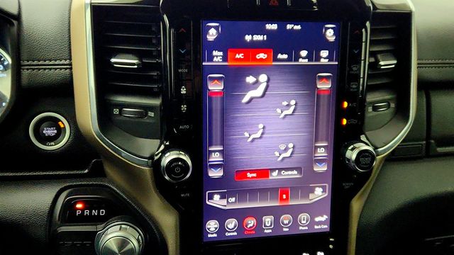 2019 Ram 1500 Laramie 4x2 Crew Cab 6'4'' Box w/ Level 2 & Black Appearance Pkg - 23007470 - 18