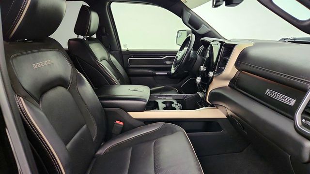 2019 Ram 1500 Laramie 4x2 Crew Cab 6'4'' Box w/ Level 2 & Black Appearance Pkg - 23007470 - 24