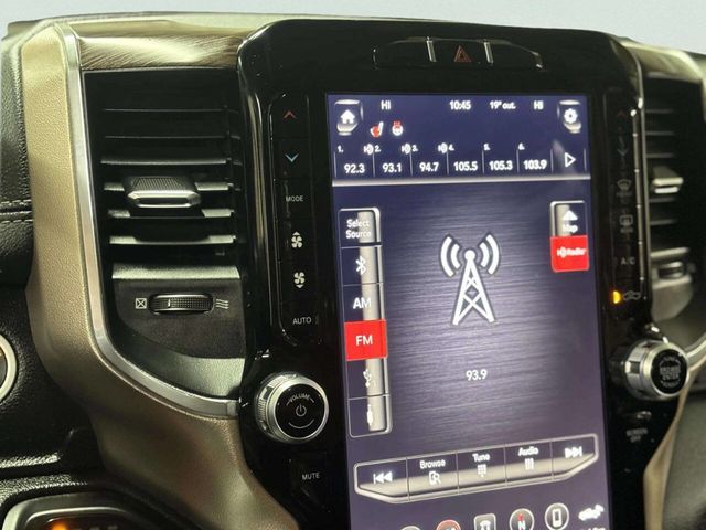 2019 Ram 1500 Laramie 4x4 Crew Cab 5'7" Box - 22976617 - 30