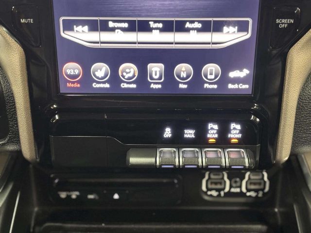 2019 Ram 1500 Laramie 4x4 Crew Cab 5'7" Box - 22976617 - 32