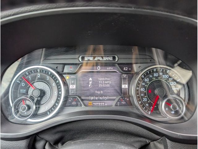 2019 Ram 1500 Laramie 4x4 Crew Cab 5'7" Box - 22959540 - 16