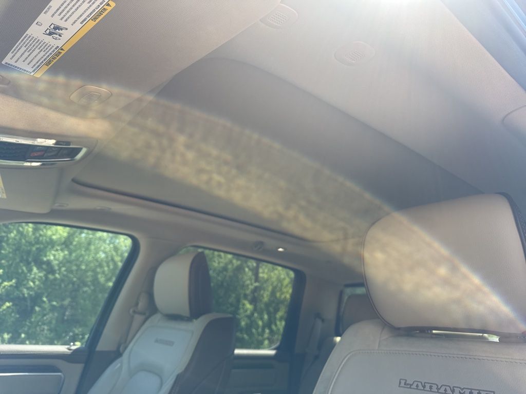 2019 Ram 1500 Laramie 4x4 Crew Cab 6'4" Box - 23022760 - 15